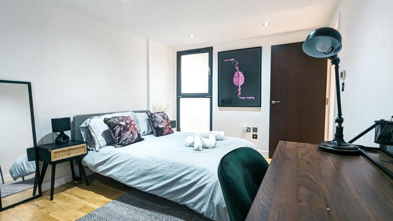 Spacious Apartment In Trendy Hackney London Eksteriør billede